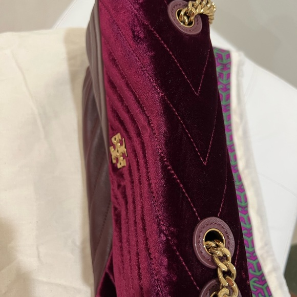 Tory Burch Kira Chevron Velvet Convertible Shoulder Bag - Picture 10 of 16